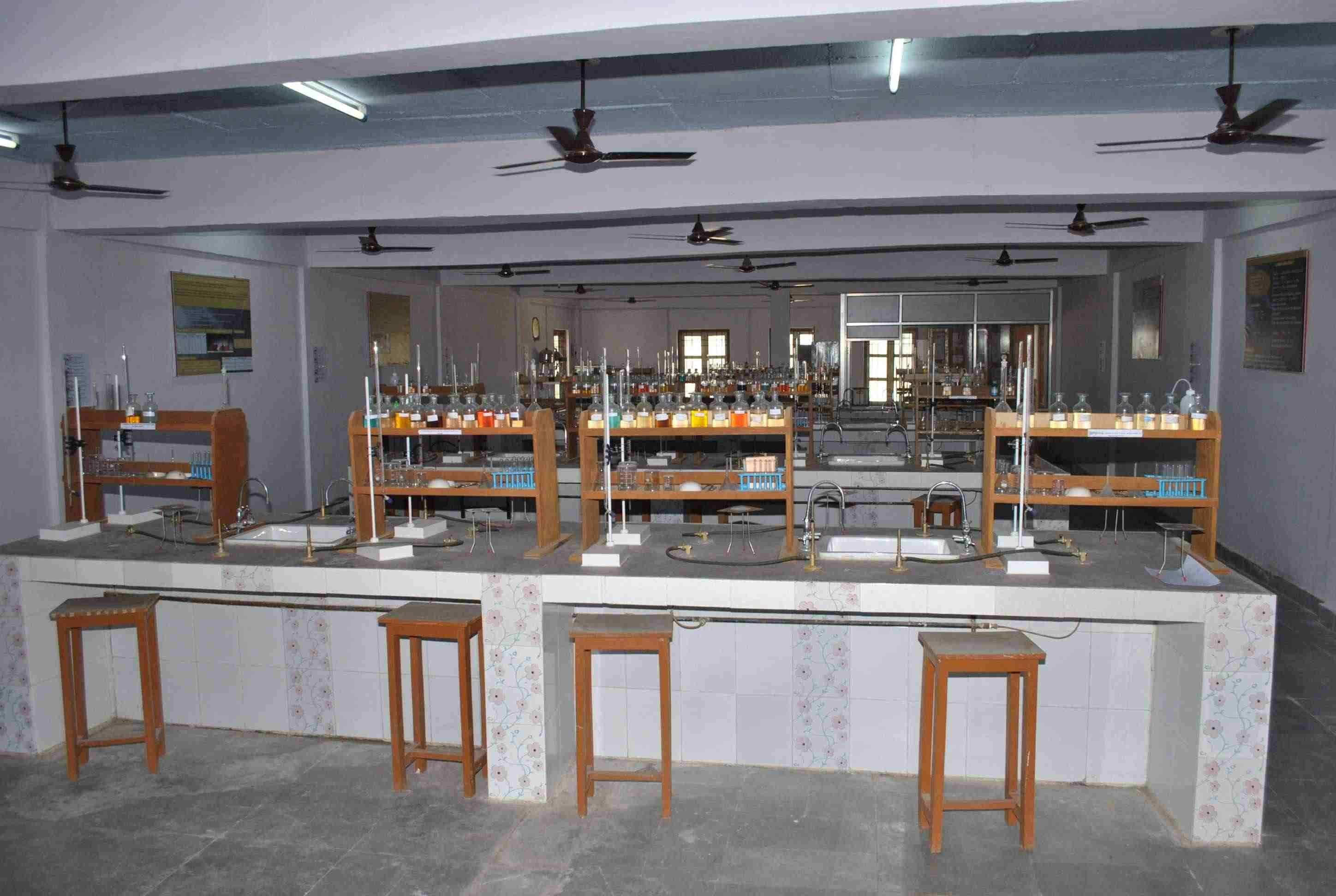 Dr. K.N. Modi University Newai Laboratory photo 2